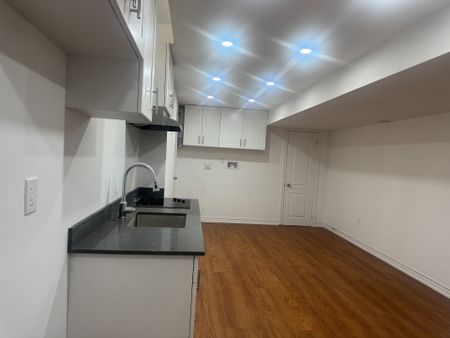 For Lease - 7 Glacier Crescent Unit# Bsmt, Toronto, Ontario - Photo 3