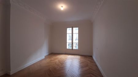 location Appartement T5 DE 149.1m² À PARIS - Photo 5