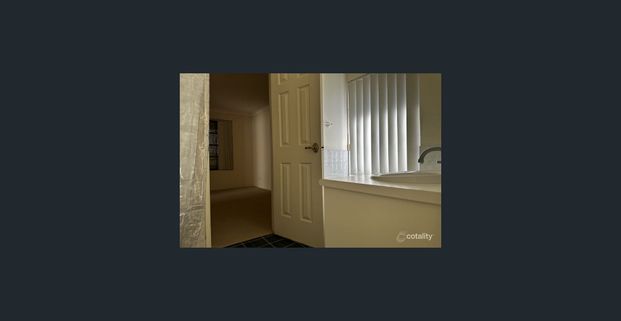 Perfect location - Photo 1