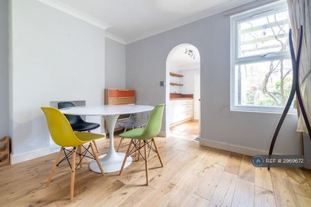 3 bedroom detached house to rent - Photo 3