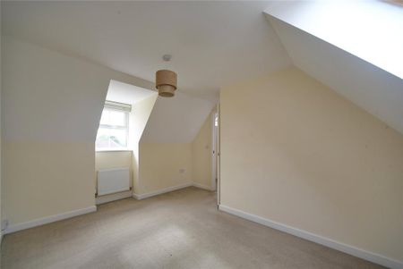 5 bedroom detached house to rent - Photo 4