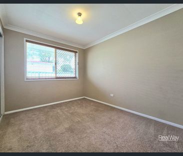 98 Hursley Road, Newtown, Qld 4350 - Photo 2