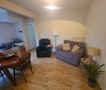 2 Bed - 43 Argie Avenue, Burley, Leeds - LS4 2QN - Student - Photo 3