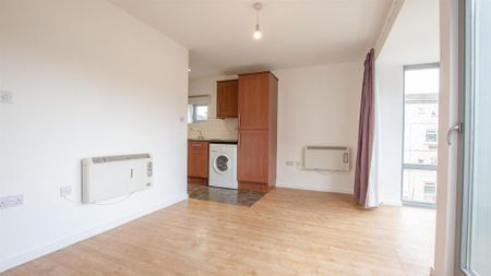 1 bedroom apartment to rent - Photo 2