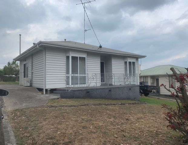 381 Princes Dr, Morwell - Photo 1