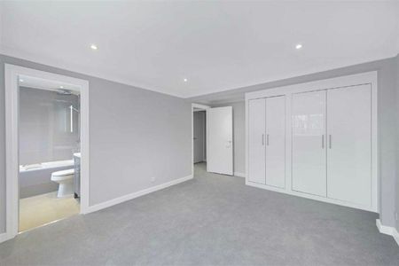 Sussex Gardens, Hyde Park, W2 - Photo 3