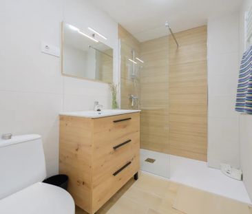 Calle de Pizarro, Getafe, Community of Madrid 28902 - Photo 2