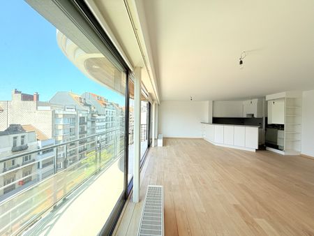 Ruim 3-slaapkamer appartement aan de zonnekant van de Lippenslaan! - Photo 4