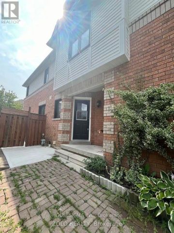 1430 FOREST STREET - Photo 2