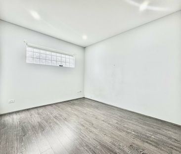 Stylish Modern Retreat in an Unbeatable Location in Cabramatta! - Photo 2