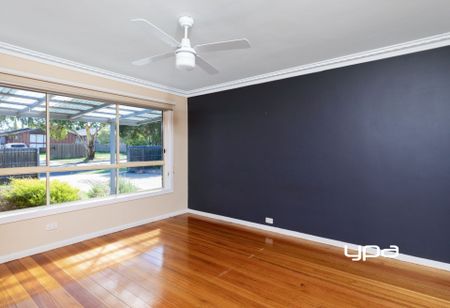 13 Batman Ave, Sunbury - Photo 2