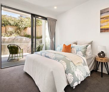 Spacious Three-Bedroom Apartment with Study and Two Balconies - Photo 5