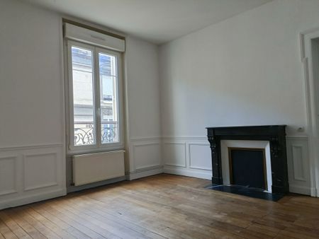 Appartement RUE VICTOR ROGELET - Photo 3