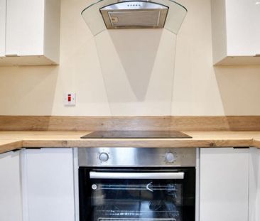 2 Bed Flat, West Point, S1 - Photo 5
