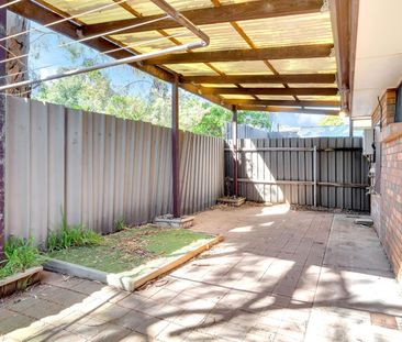 Spacious Well-Maintained Two Bedroom Unit - Photo 5