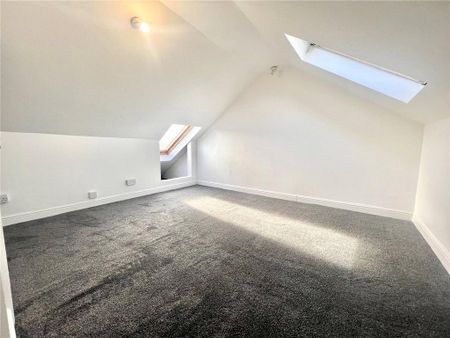 4 bedroom terraced house to rent - Photo 2