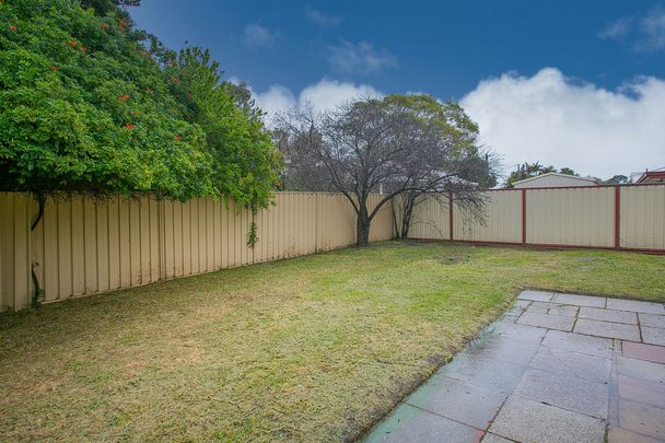 Classic Family Home In Langford! - Photo 1