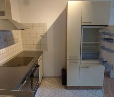 Freundliche, helle, modernisierte 2-ZKB-Whg mit EBK in Essen-City - Photo 3