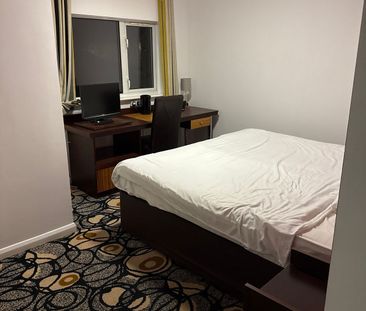 Room 103, SimplyStay Lincoln Road, Skegness, Lincolnshire, PE25 2EA - Photo 1