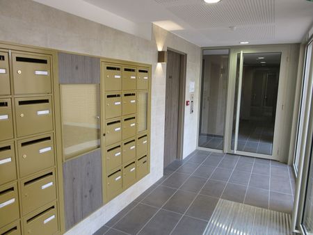 Location appartement 1 pièce, 20.00m², Cergy - Photo 3