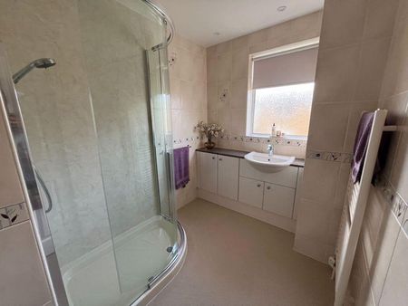 2 bedroom property to rent - Photo 3