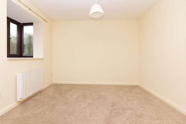 Furzton - Lovely Bedroom Home With Freshly Painted Walls & Brand New Carpets!, MK4 - Photo 1