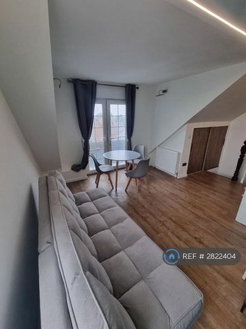 1 bedroom flat to rent - Photo 2