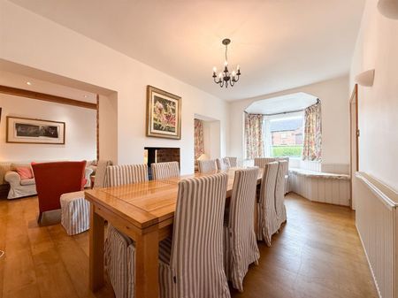 Hunting Butts Farm, Cheltenham GL50 4NZ - Photo 3