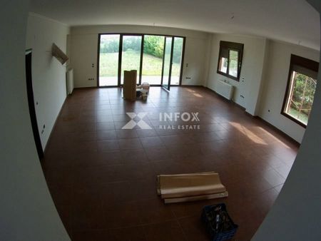 Πολυτελής Μονοκατοικία 220 τ.μ. σε οικόπεδο 1.500 τ.μ. • €2.200/μήνα - Φωτογραφία 4