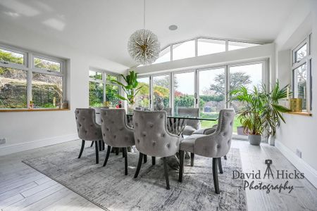 6 bedroom detached house to rent - Photo 5
