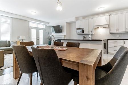 For Lease - 3136 Post Road, Oakville, Ontario - Photo 4