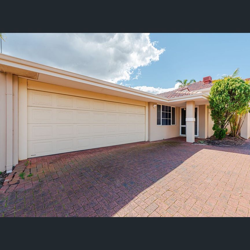 2/37 Robert Street, Como, WA 6152 - Photo 1