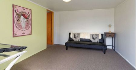 Charming 3BR Home in Silverdale! - Photo 2