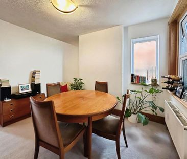 2 bedroom semi-detached house to rent - Photo 6