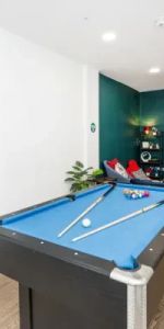 Studio - Photo 4