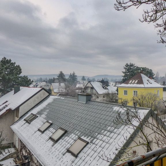 Gut aufgeteilte 3 Zimmerwohnung mit Freifläche und Fernblick - Rosenhügel - Photo 1