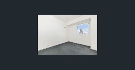 SIMPLY STUNNING - Photo 3