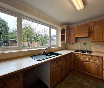 3 bedroom terraced house to rent - Photo 4