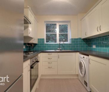 2 bedroom flat to rent - Photo 6