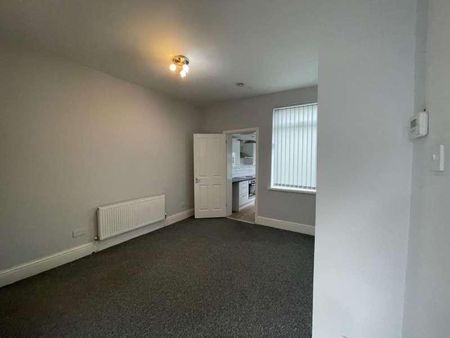 Surrey Street, Crewe, CW1 - Photo 3