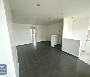 Location Appartement 3 pièces 62m² ST ETIENNE 42000 - Photo 2