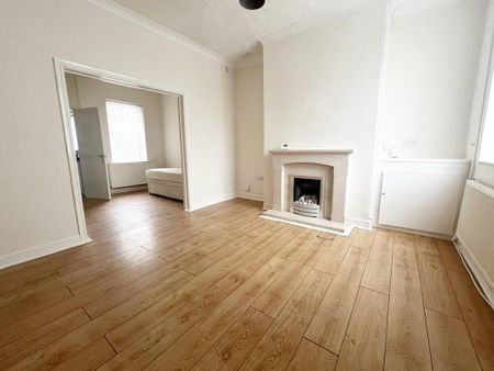 2 bedroom semi-detached house to rent - Photo 2