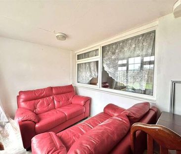 Barrie Road, Farnham, Surrey, Surrey, GU9 - Photo 1