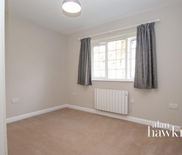 2 bedroom semi-detached bungalow to rent - Photo 5