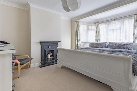 3 bedroom semi-detached house to rent - Photo 4