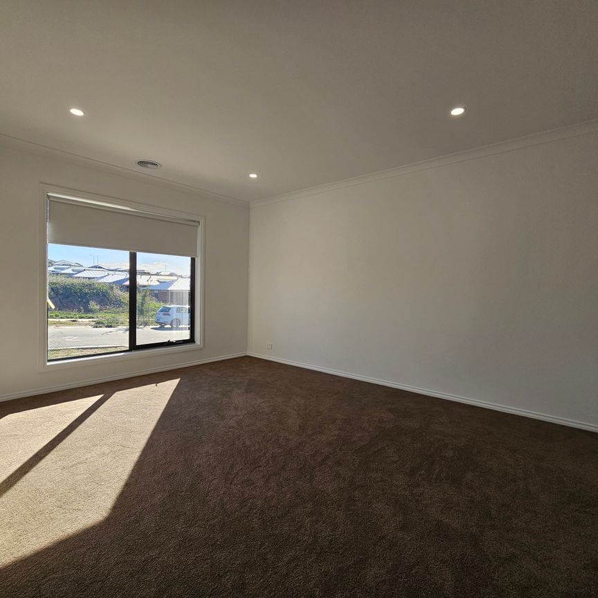 5 Sharman Road, Leneva VIC 3691 - House For Rent | Domain - Photo 1