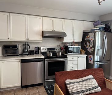 For Lease - 5249 Fair Ford Crescent, Mississauga, Ontario - Photo 1