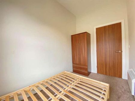 Queens Brewery Court, Moss Lane West, Manchester, M15 - Photo 3