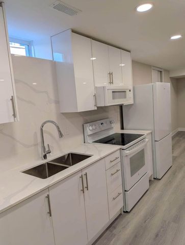 For Lease - 102 Kentledge Avenue Unit# Bsmnt, East Gwillimbury, Ontario - Photo 3