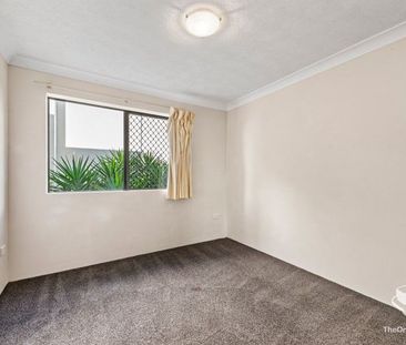 Spacious Unit in the Heart of Fortitude Valley! - Photo 6
